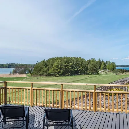 Paeaesky By Interhome Karuna