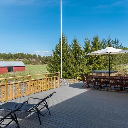 Paeaesky By Interhome Karuna