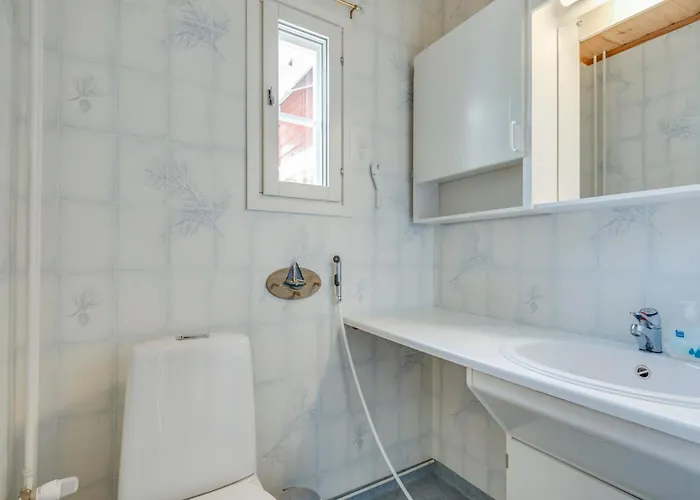 Paeaesky By Interhome * Karuna